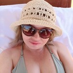Яная, 49