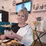 Людмила, 52