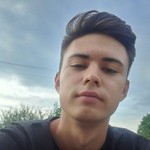 Александр, 21 (2 фото, 0 видео)