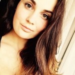 Аня, 19